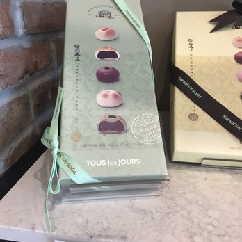 Tous Les Jours - Asian sweet pastries giftboxes - Bakeries Near Me - Dublin, California Tous Les Jours - Asian sweet pastries giftboxes - Bakeries Near Me - Dublin, California