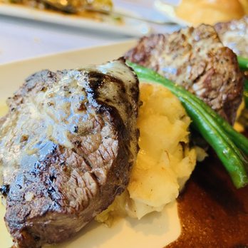 Del Frisco's Double Eagle Steakhouse - Filet medallions- so tender and flavorful! - Steakhouses Near Me - Washington, DC, District of Columbia