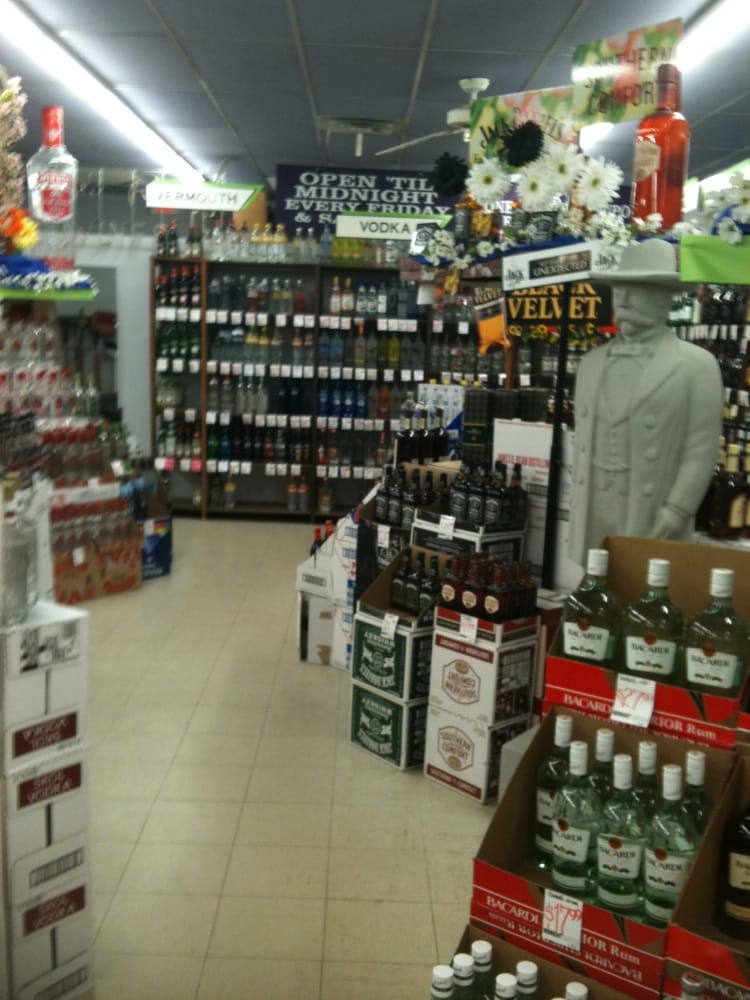 MIDNIGHT LIQUORS Updated September 2024 10 Reviews 3167 Eggert Rd