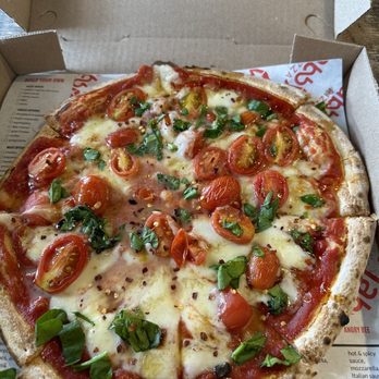 Jabbys Pizza - Margherita Pizza with spinach & sweet honey sauce - Pizza Near Me - Baton Rouge, Louisiana