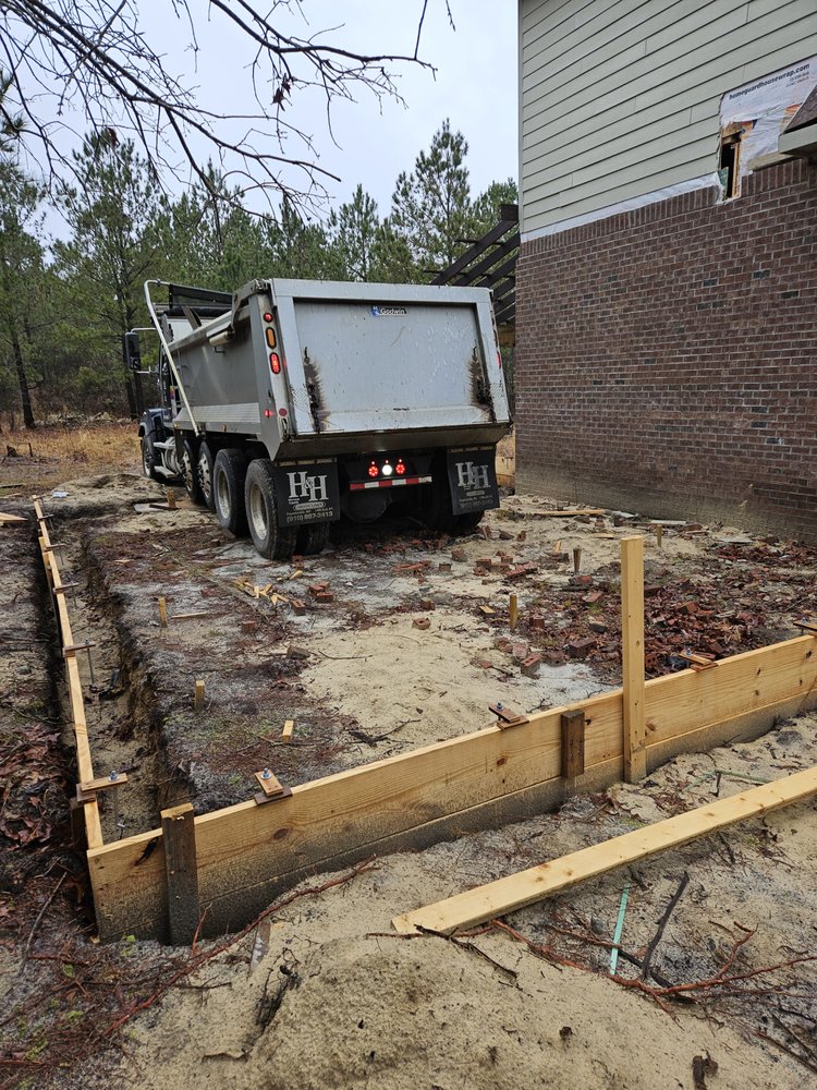 Slide of Xclusive Homes