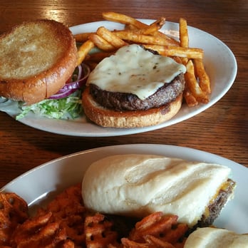 Main Street Grill - Buttery bun on the burger! - Burgers Near Me - Edwards, Colorado Main Street Grill - Buttery bun on the burger! - Burgers Near Me - Edwards, Colorado