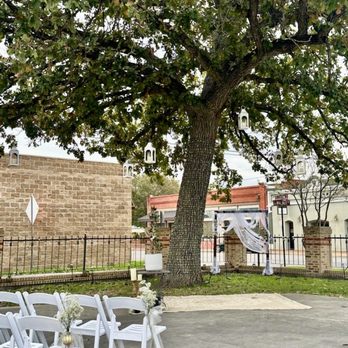 Crown Event Rentals - Chair rentals - Party Equipment Rentals Near Me - Seguin, Texas Crown Event Rentals - Chair rentals - Party Equipment Rentals Near Me - Seguin, Texas