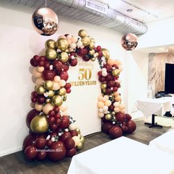 Amys Balloon - Organic Balloon Arch