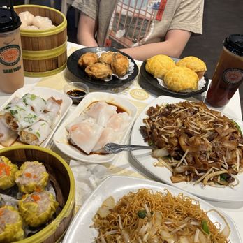 Sam Woo Cafe - IG: Belly.around.the.world - Desserts Near Me - Artesia, California Sam Woo Cafe - IG: Belly.around.the.world - Desserts Near Me - Artesia, California