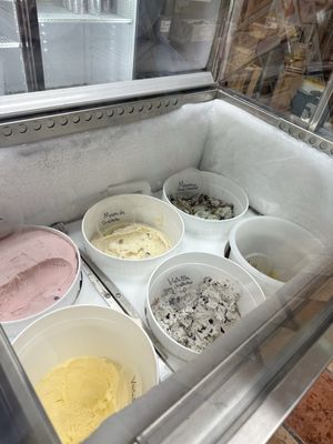 Heladería Lares by null