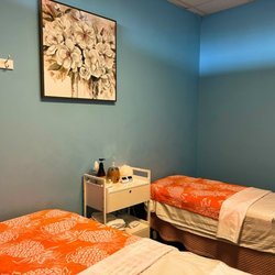 Wealth Massage - Couple Room (Room #6)