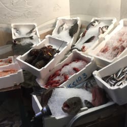 Sapore di Mare - Fresh seafood at the entrance