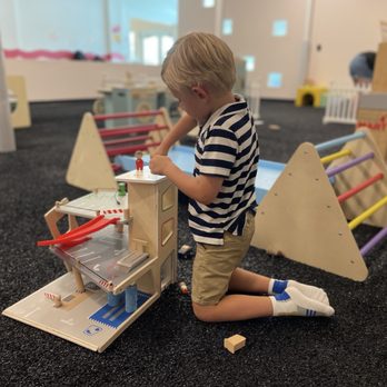 Runrun Kids Store - Children's Clothing Near Me - St. Petersburg, Florida