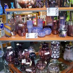 Full of Chic - Large collection of decorative glass.