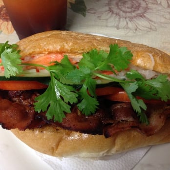 Le Yellow Sub - Bacon and pate banh mi! - Vietnamese Near Me - Hilo, Hawaii