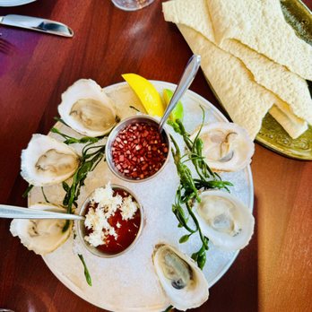 Little’s Oyster Bar - Oysters On the Half Shell - Seafood Near Me - Houston, Texas Little’s Oyster Bar - Oysters On the Half Shell - Seafood Near Me - Houston, Texas