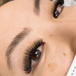 BeYou Lashes - volume lashes!