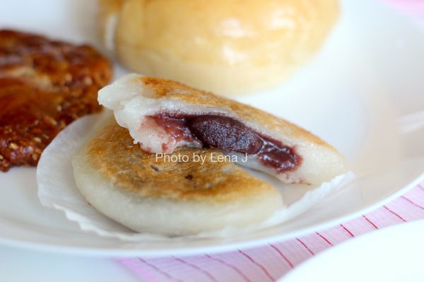 Chiu Quon Bakery by null