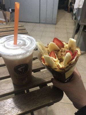 T-Swirl Crepe by null