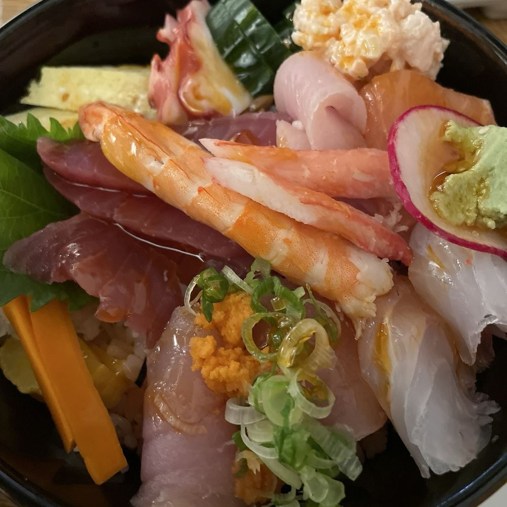 Chirashi bowl. Fresh and tasty. Such a wide variety of fish to eat. Amazing! Chirashi bowl. Fresh and tasty. Such a wide variety of fish to eat. Amazing!