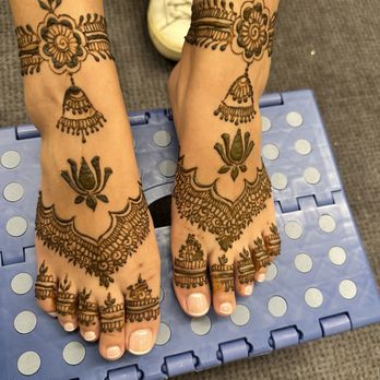 Malti's Mehndi - Team art - Tattoo Near Me Malti's Mehndi - Team art - Tattoo Near Me