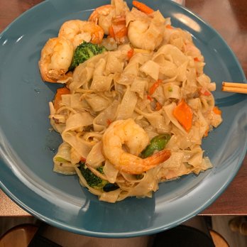 Aroon Thai Kitchen - Pad kee mao - Thai Near Me - Murray, Utah Aroon Thai Kitchen - Pad kee mao - Thai Near Me - Murray, Utah