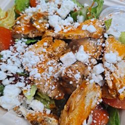 Gone Juicing x Pizza - Buffalo Chicken Salad (can be made plant-based/vegan)