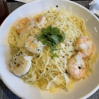 Il Baretto - Pasta Aglio E Olio With Shrimp - Pizza Near Me - Plantation, Florida Il Baretto - Pasta Aglio E Olio With Shrimp - Pizza Near Me - Plantation, Florida