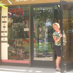 Maui Snorkel Store - Mary, 1 of the Rental/Sales agents at the Maui Snorkel Store