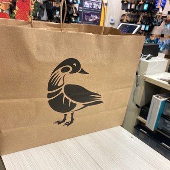 CocoNene - Ala Moana - I highly recommend you stop at here to get all your wonderful gifts for your family! And wonderful customer service! - Home Decor Near Me - Honolulu, Hawaii