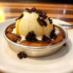 BJ's Restaurant & Brewhouse - Salted Caramel Pizookie