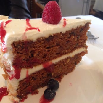 Hogan's Restaurant - Carrot Cake-yum - Canadian (New) Near Me - King City, Ontario