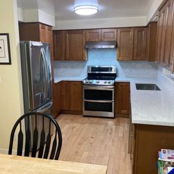 Beaverton Kitchen Cabinet & Stone