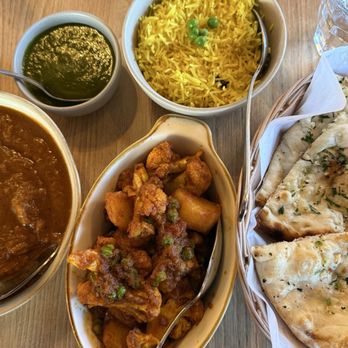 Noor Indian Fusion Kitchen - Golden Rice, Garlic Naan, Aloo Gobhi (Potato Cauliflower) (Vegan), Dhaba Chicken - Indian Near Me - Berkeley, California Noor Indian Fusion Kitchen - Golden Rice, Garlic Naan, Aloo Gobhi (Potato Cauliflower) (Vegan), Dhaba Chicken - Indian Near Me - Berkeley, California