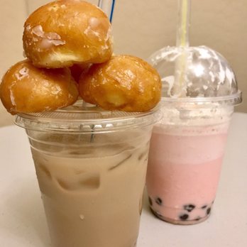 BoSa Donuts - Hokkaido Milk Tea & Strawberry banana smoothie (thrown out after a couple sips because the drinks were all made from artificial powder) - Coffee & Tea Near Me - Surprise, Arizona BoSa Donuts - Hokkaido Milk Tea & Strawberry banana smoothie (thrown out after a couple sips because the drinks were all made from artificial powder) - Coffee & Tea Near Me - Surprise, Arizona