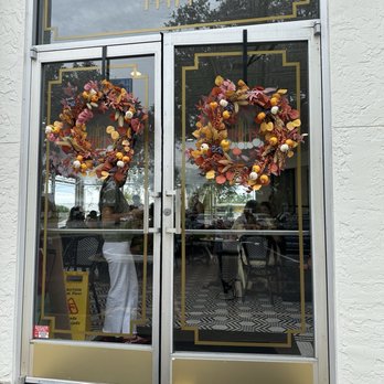 Le Petit Paris San Pablo - Entrance - French Near Me - Jacksonville, Florida Le Petit Paris San Pablo - Entrance - French Near Me - Jacksonville, Florida