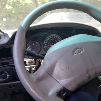 D Lenz Auto Electric - The car had all the dashboard parts all over the car - Auto Repair Near Me - Daytona Beach, Florida