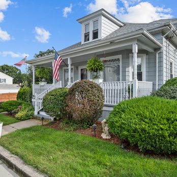 Joe Luca - RE/MAX Preferred - Well maintained with no deferred maintenance. - Real Estate Agents Near Me - North Providence, Rhode Island Joe Luca - RE/MAX Preferred - Well maintained with no deferred maintenance. - Real Estate Agents Near Me - North Providence, Rhode Island