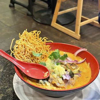 Thai Spices - Khaosoi w/ beef - Thai Near Me - Mesa, Arizona