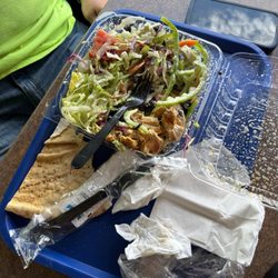 Brothers Pizza - Greek Salad (Ensalada de Grecia)