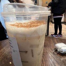 Starbucks - Iced Gingerbread oatmilk latte