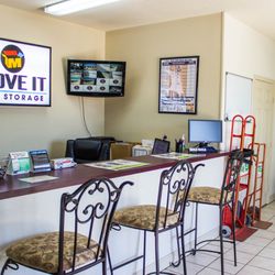 Move It Self Storage - Villa Maria