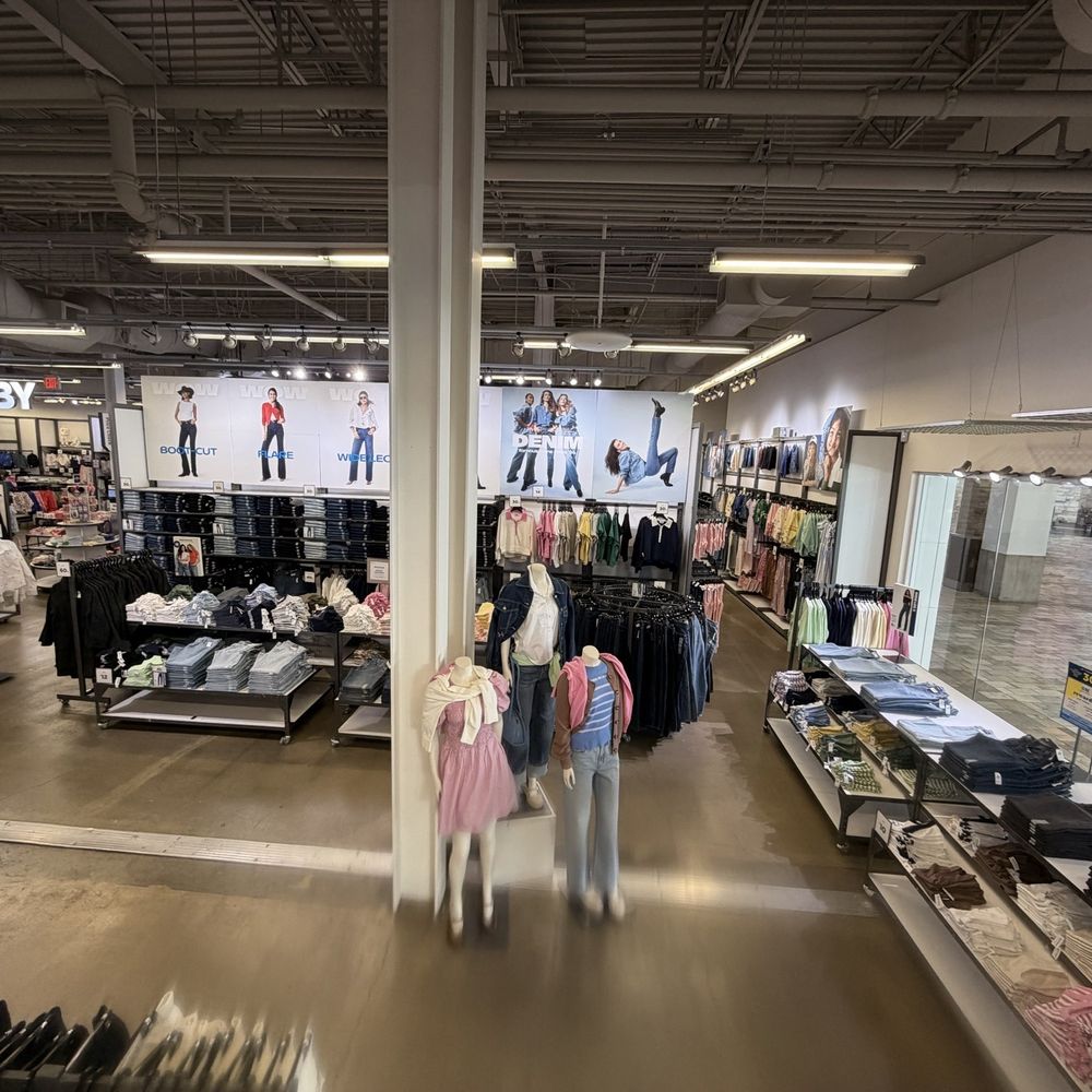 Old Navy - This store is great - Men's Clothing Near Me - Broomfield, Colorado Old Navy - This store is great - Men's Clothing Near Me - Broomfield, Colorado