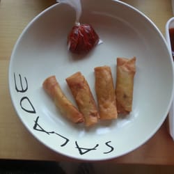 Welcome House - Mini Loempia en Sambal