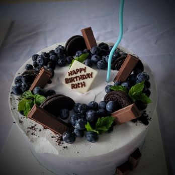 E's Cake Shop - Custom Cakes Near Me - Brooklyn, New York
