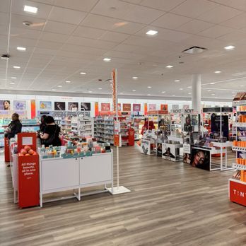 Ulta Beauty - The inside - Cosmetics & Beauty Supply Near Me - New Hyde Park, New York Ulta Beauty - The inside - Cosmetics & Beauty Supply Near Me - New Hyde Park, New York