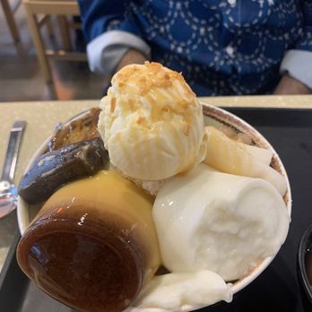 Meet Fresh - It had pudding, almond jelly, ice cream, and so on! - Desserts Near Me - Houston, Texas