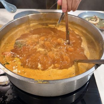 Happy Lamb Hot Pot - Tomato soup base - Mongolian Near Me - Toronto, Ontario Happy Lamb Hot Pot - Tomato soup base - Mongolian Near Me - Toronto, Ontario