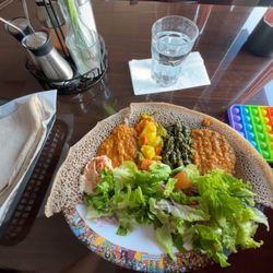 Ma'adi Selam - Veggie combo