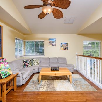 Kaui's Kleaners - Sitting room after cleaning - Home Cleaning Near Me - Ewa Beach, Hawaii