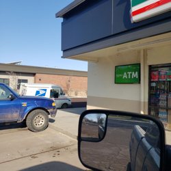 7-Eleven - Post office truck on Sunday morning