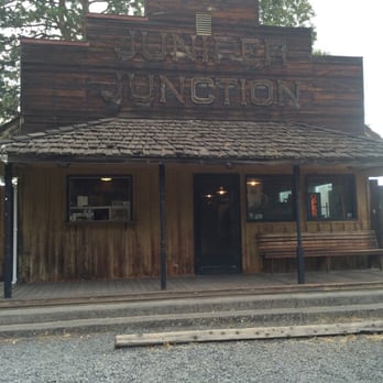 Juniper Junction - the front of the building - Ice Cream & Frozen Yogurt Near Me - Terrebonne, Oregon