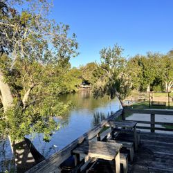 Calhoun's Riverside Rv Retreat
