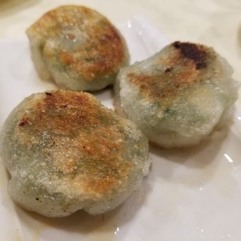 Very Fair Chinese Restaurant - Pan fried flat cake w chives ($3.30) - Cantonese Near Me - Scarborough, Ontario